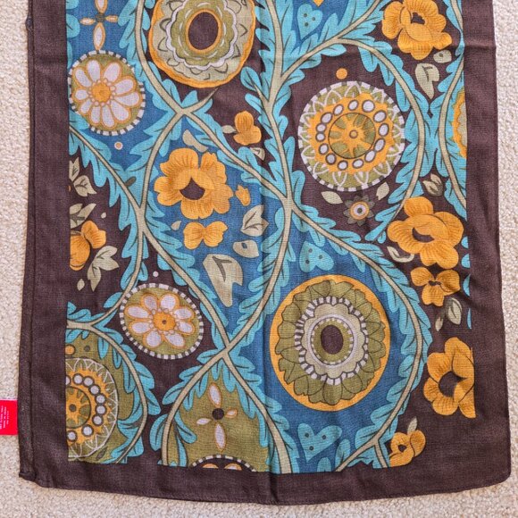 Oscar de la Renta 100% Wool Retro Floral Scarf - Picture 2 of 10